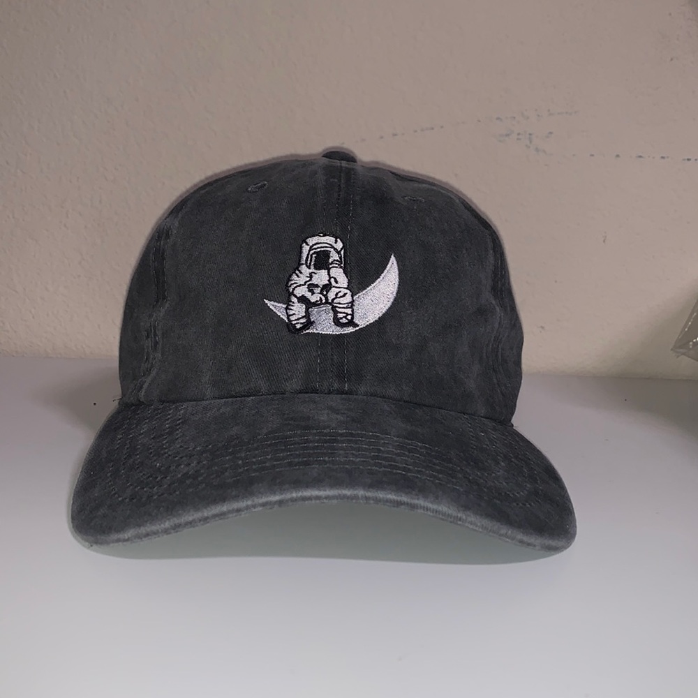 Black Pigment Dyed - Man on the moon embroidered adjustable Cotton dad hat